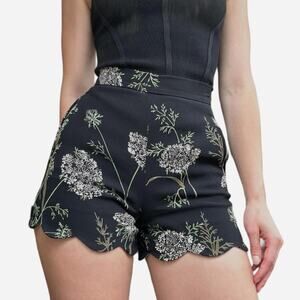 Aritzia Wilfred Scallop Hem Floral High Waisted Shorts from size 00